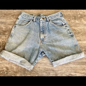 Authentic High Waisted Wranglers shorts